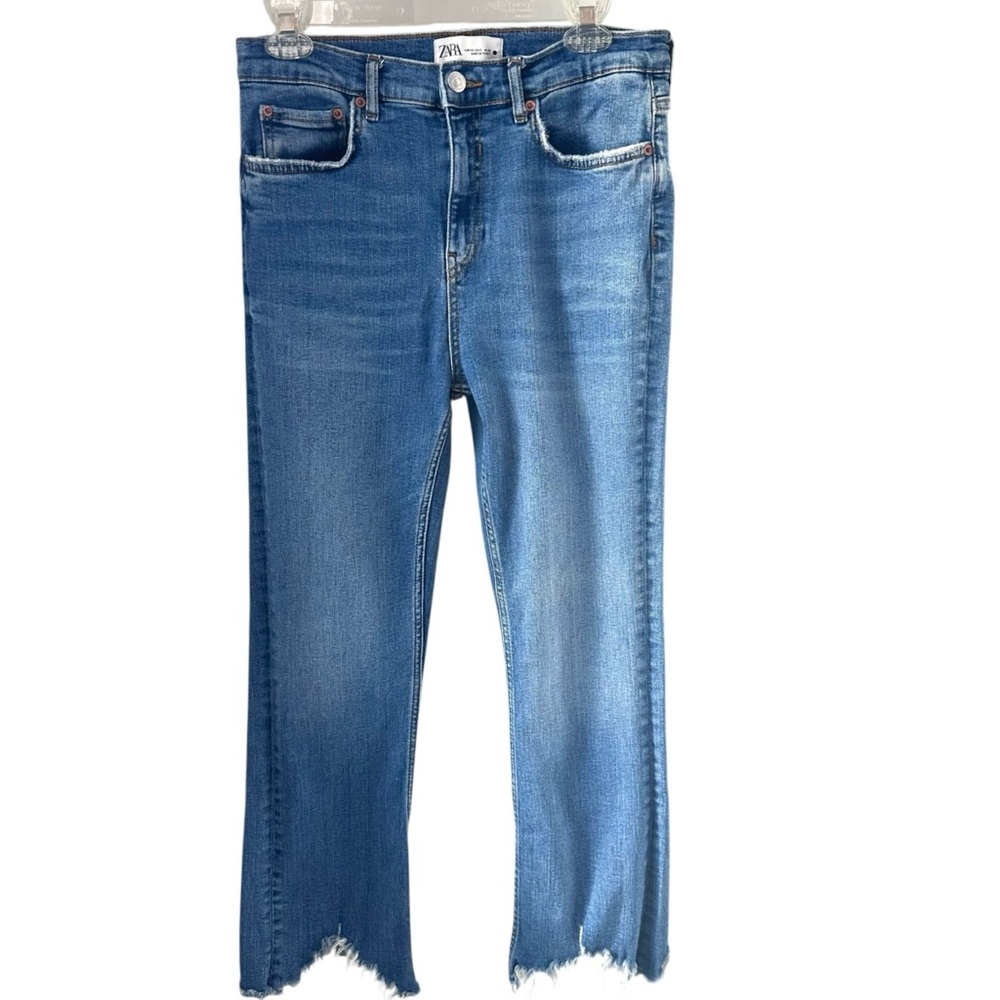 Zara Denim Jeans Size 8 Mid Rise The Bootcut Cropped Raw Hem
